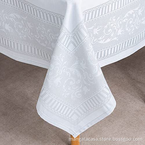 Taplak meja Jacquard di restoran